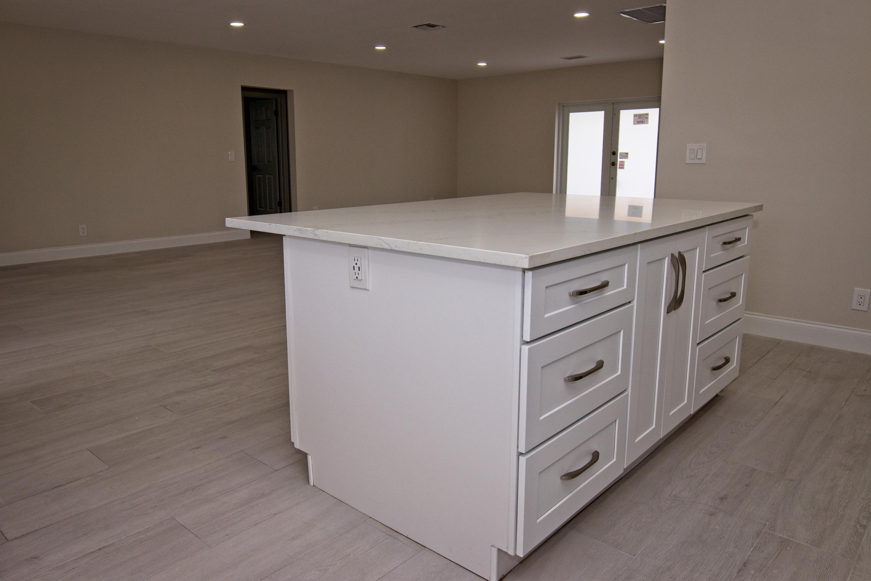 1322 Tamarind Way copy3