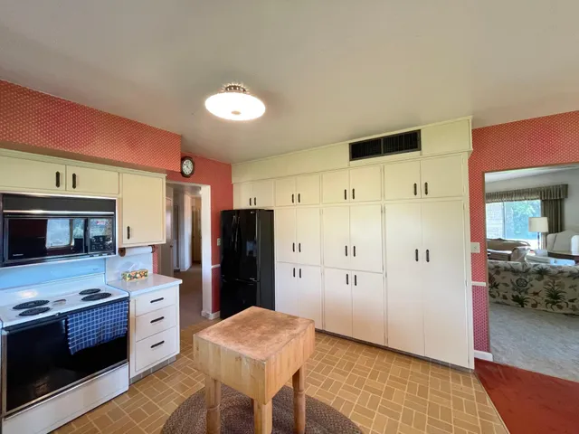 $350,000 | 18375 County Road 4, Springfield, MN 56087