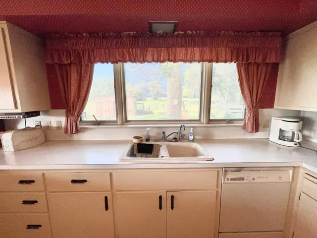 $350,000 | 18375 County Road 4, Springfield, MN 56087