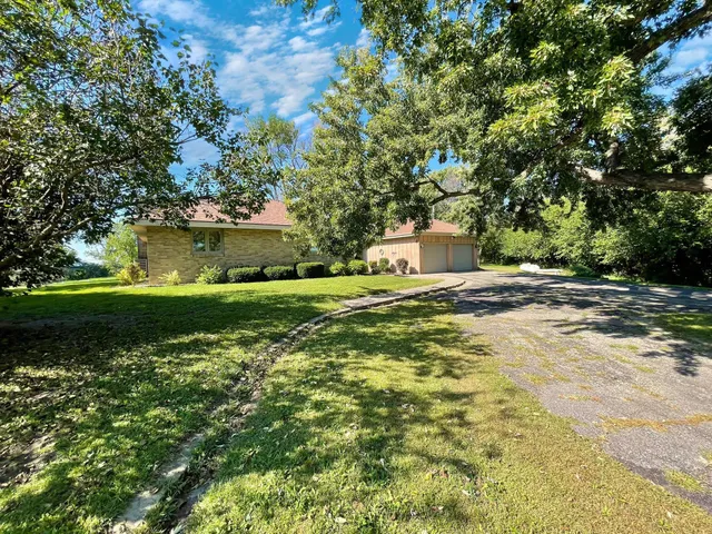 $350,000 | 18375 County Road 4, Springfield, MN 56087