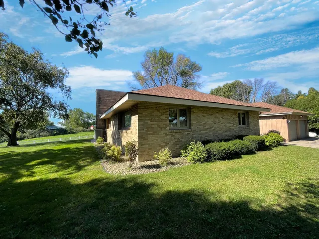 $350,000 | 18375 County Road 4, Springfield, MN 56087