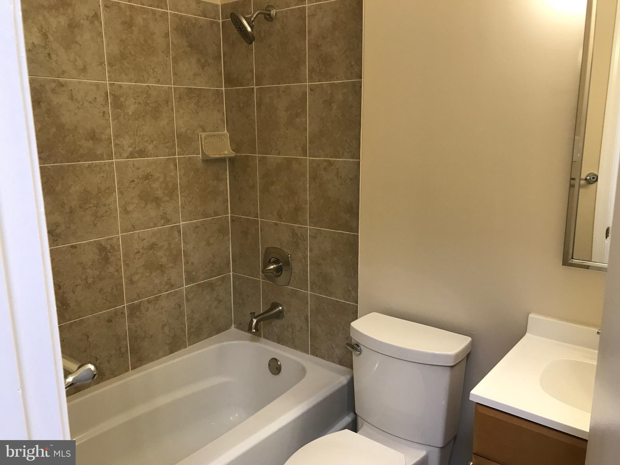 3017 Seminole Road Woodbridge, VA 22192 - Photo 13 of 20 Bath
