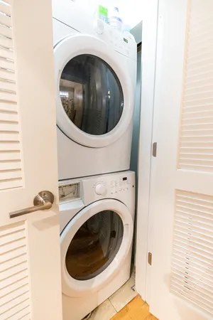 $2,700 | 2032 West Berwyn Avenue, Unit 3, Chicago, IL 60625