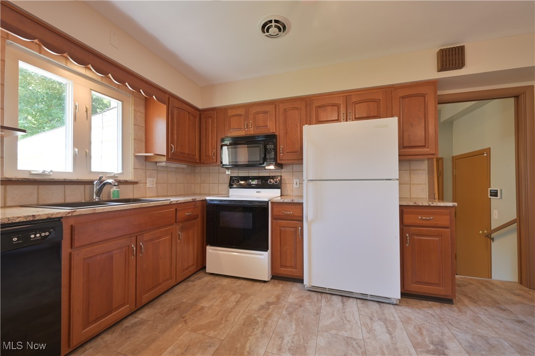 26937 Butternut Ridge Road North Olmsted, OH 44070 - Photo 13 of 37 Gallery Image 13