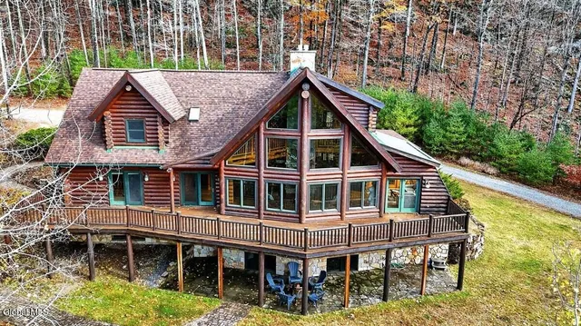 $1,275,000 | 125 Austin Pond Road, Johnsburg, NY 12853