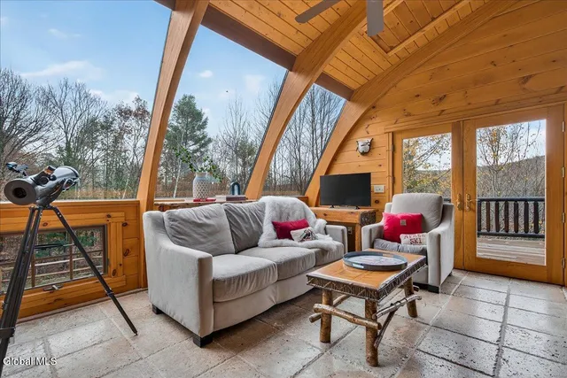 $1,275,000 | 125 Austin Pond Road, Johnsburg, NY 12853