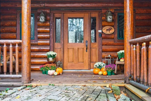 $1,275,000 | 125 Austin Pond Road, Johnsburg, NY 12853