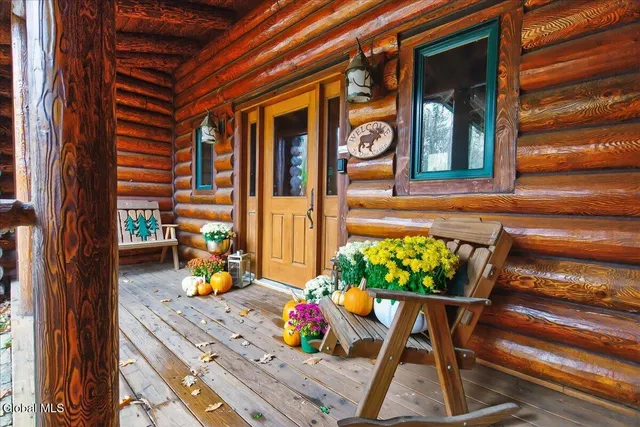 $1,275,000 | 125 Austin Pond Road, Johnsburg, NY 12853