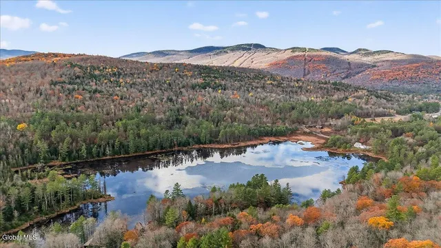 $1,275,000 | 125 Austin Pond Road, Johnsburg, NY 12853