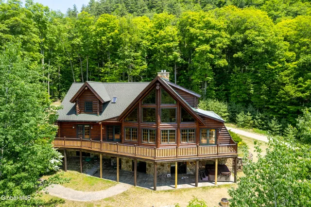 $1,275,000 | 125 Austin Pond Road, Johnsburg, NY 12853