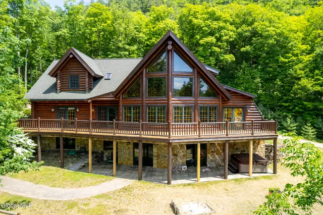 $1,275,000 | 125 Austin Pond Road, Johnsburg, NY 12853