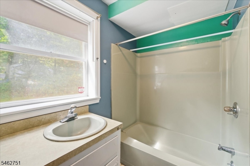 42 Fayson Lakes Road Kinnelon, NJ 07405 - Photo 24 of 37 Gallery Image 24