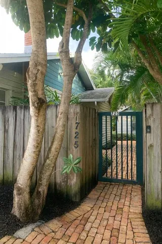 a view of outdoor space yard and patio