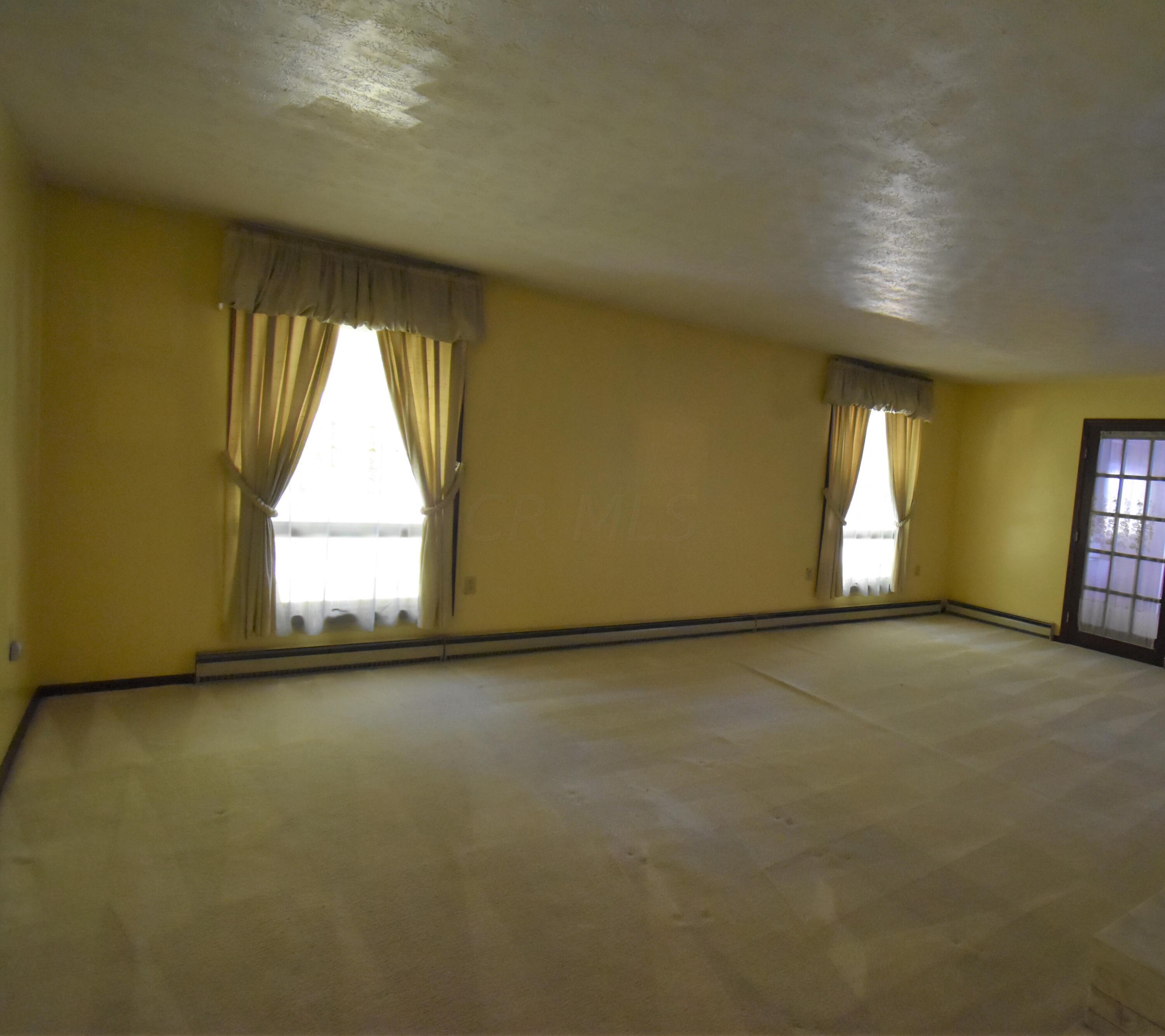 428 Coover Road Delaware, OH 43015 - Photo 5 of 41 Great Room