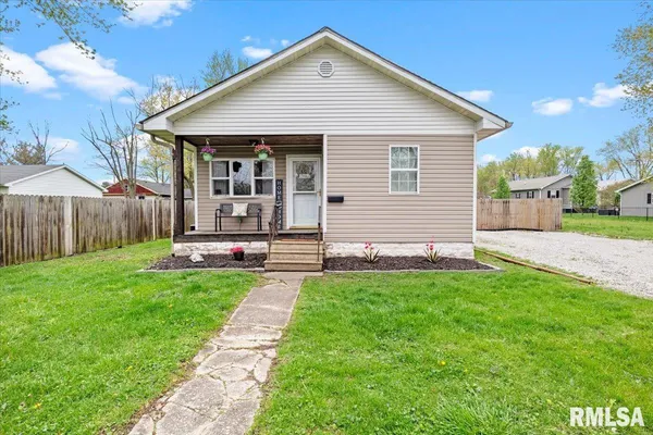 $100,000 | 506 West Walnut Street, Gillespie, IL 62033