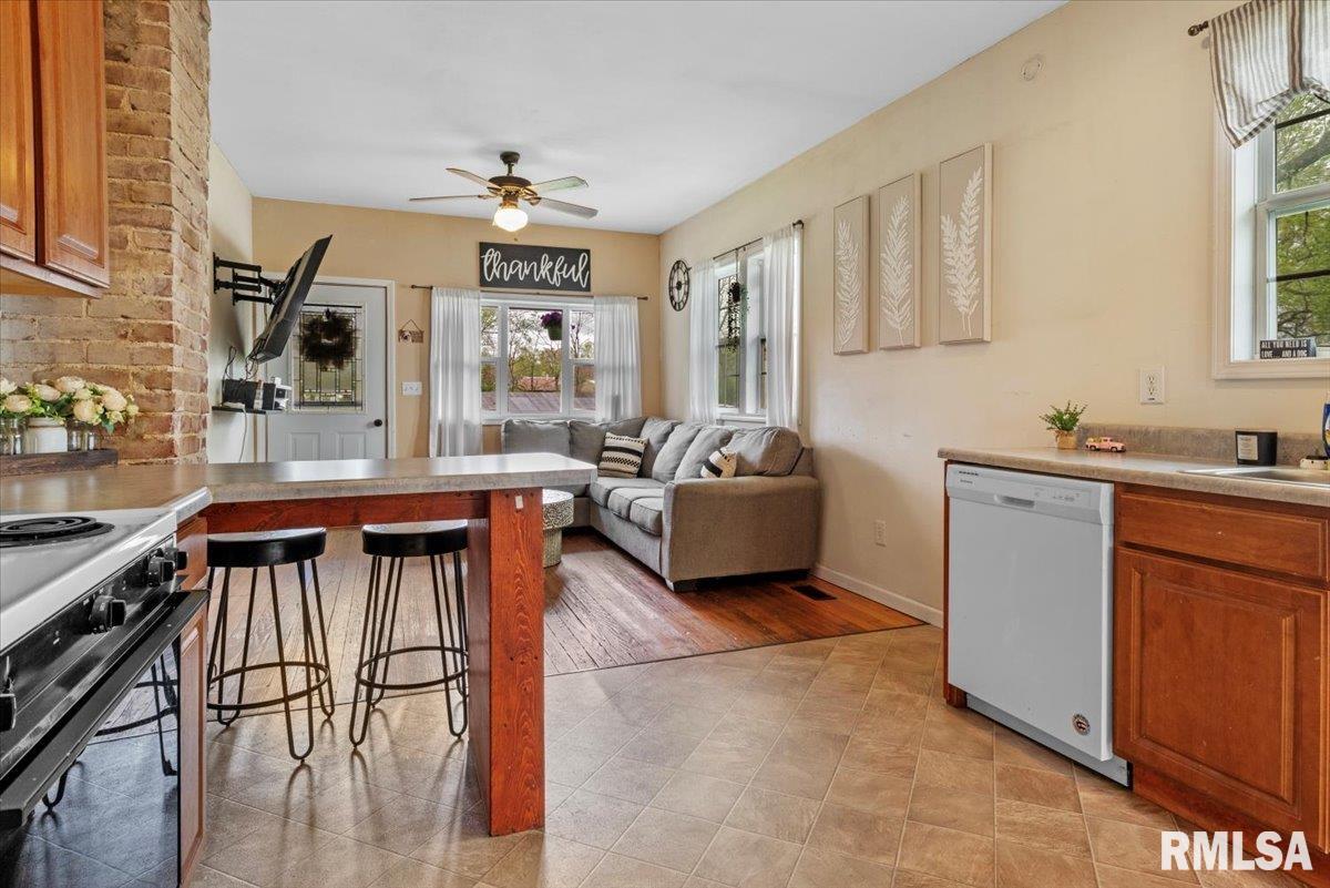 506 West Walnut Street Gillespie, IL 62033 - Photo 14 of 25