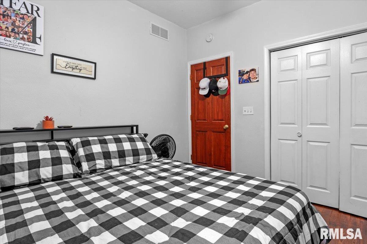 506 West Walnut Street Gillespie, IL 62033 - Photo 16 of 25