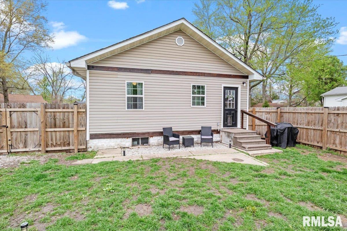 506 West Walnut Street Gillespie, IL 62033 - Photo 23 of 25