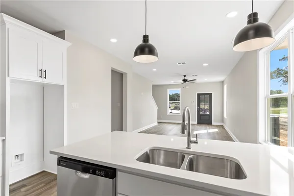 $1,100,000 | 11001-11005 Breedlove Road, College Station, TX 77845