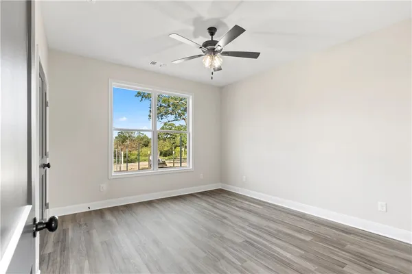 $1,100,000 | 11001-11005 Breedlove Road, College Station, TX 77845