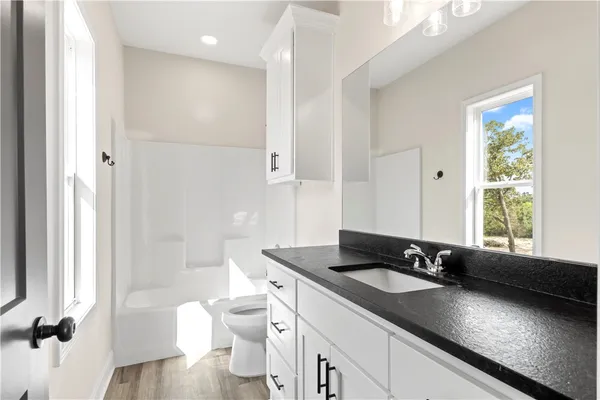 $1,100,000 | 11001-11005 Breedlove Road, College Station, TX 77845