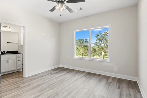 $1,100,000 | 11001-11005 Breedlove Road, College Station, TX 77845