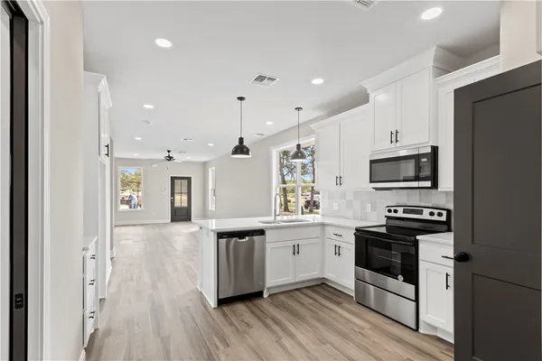 $1,100,000 | 11001-11005 Breedlove Road, College Station, TX 77845