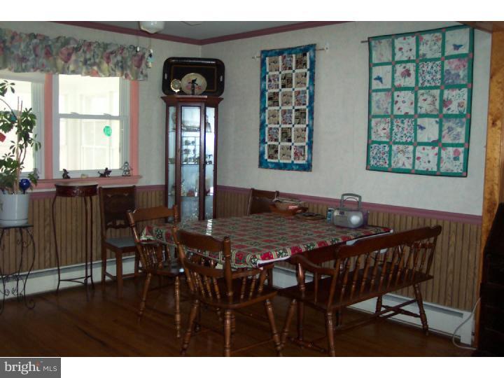 24 Marcel Avenue Spring City, PA 19475 - Photo 7 of 19 Living Room