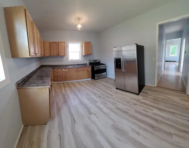 $79,900 | 162 East 3rd Street, Depue, IL 61322