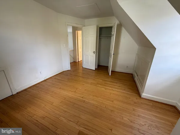 $3,290 | 2115 North Potomac Street, Arlington, VA 22205