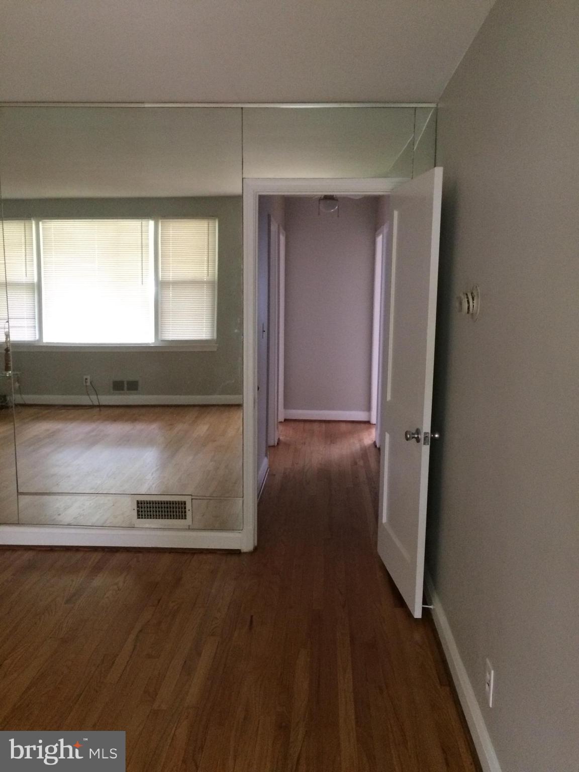 2912 Fendall Road Baltimore, MD 21207 - Photo 4 of 17 Gallery Image 4