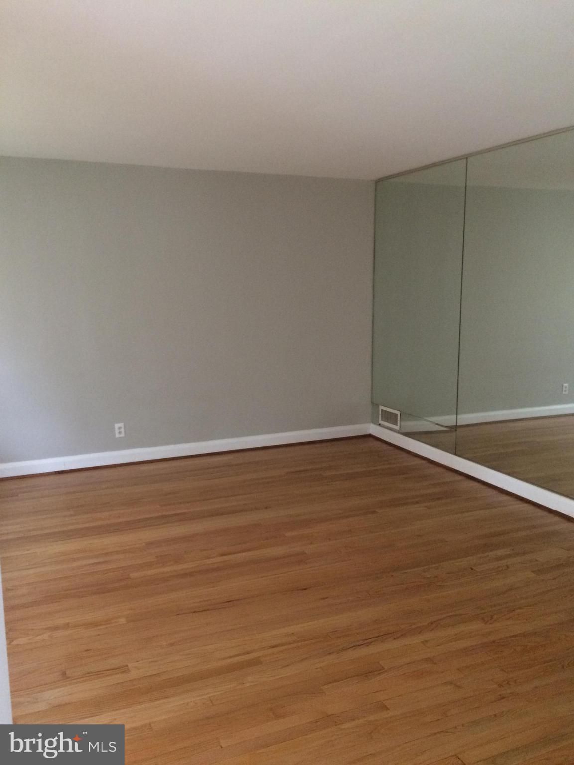 2912 Fendall Road Baltimore, MD 21207 - Photo 6 of 17 Gallery Image 6