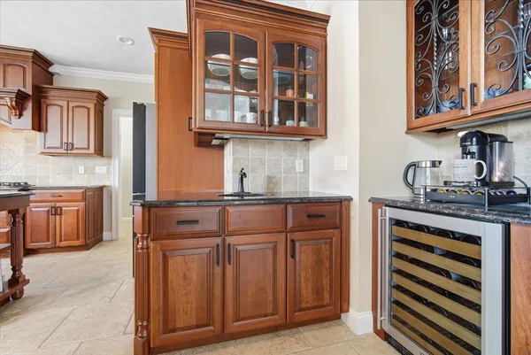 $950,000 | 5 Mackenzie Court, Bloomington, IL 61704