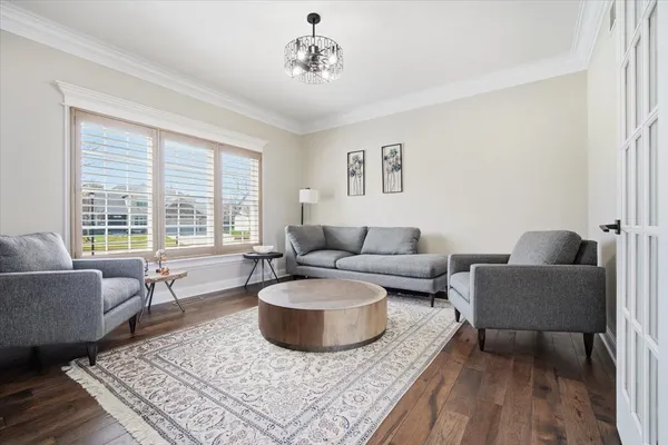 $950,000 | 5 Mackenzie Court, Bloomington, IL 61704