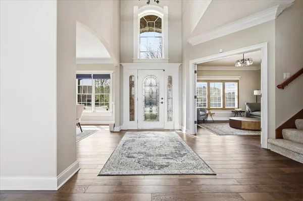 $950,000 | 5 Mackenzie Court, Bloomington, IL 61704