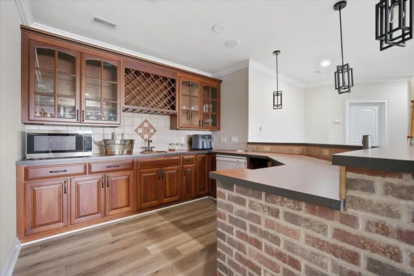 $950,000 | 5 Mackenzie Court, Bloomington, IL 61704