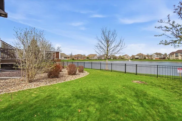 $950,000 | 5 Mackenzie Court, Bloomington, IL 61704