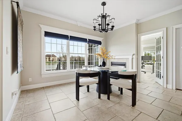 $950,000 | 5 Mackenzie Court, Bloomington, IL 61704