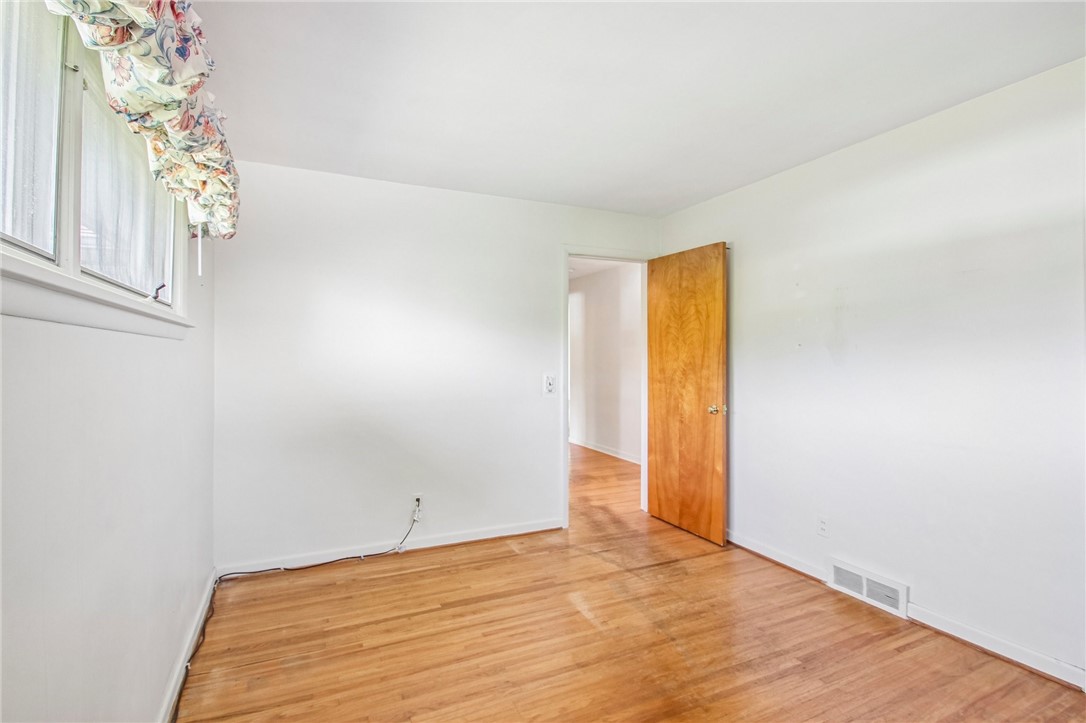 6 Worthington Road Irondequoit, NY 14622 - Photo 19 of 24
