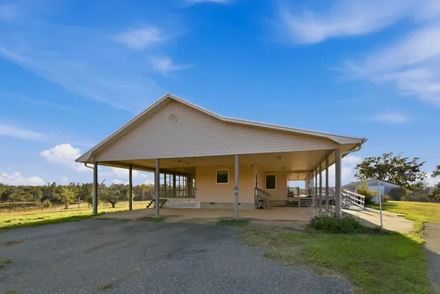 $305,000 | 1259 Northwest Hawks Avenue, Greenville, FL 32331