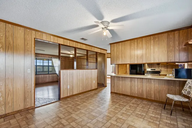 $305,000 | 1259 Northwest Hawks Avenue, Greenville, FL 32331