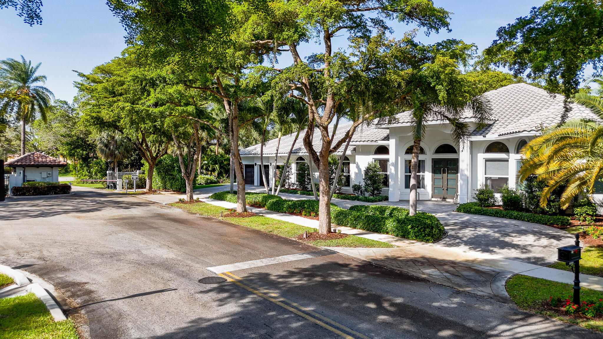 1000 Southwest 21st Avenue Boca Raton, FL 33486 - Photo 11 of 56 DJI_20250517164237_0141_D-HDR