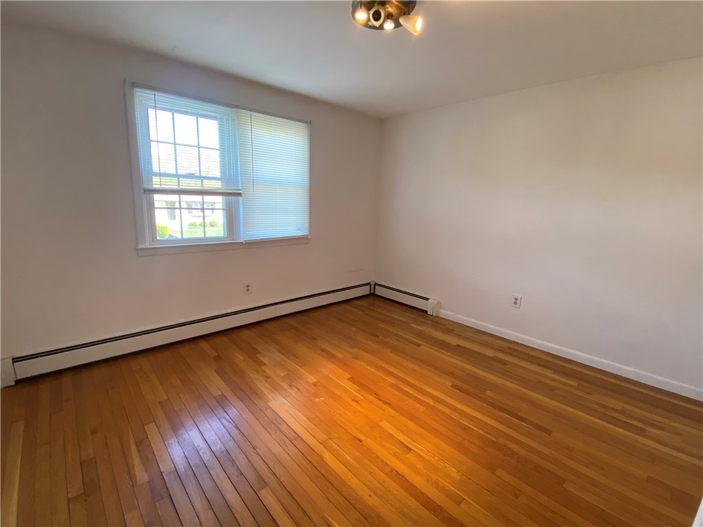 122 Cindy Lane Warwick, RI 02886 - Photo 12 of 20