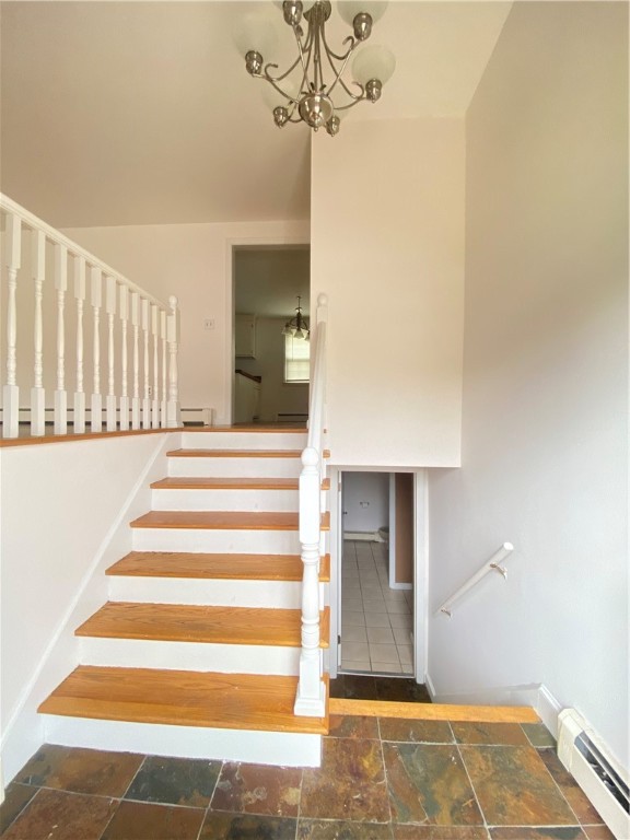 122 Cindy Lane Warwick, RI 02886 - Photo 3 of 20