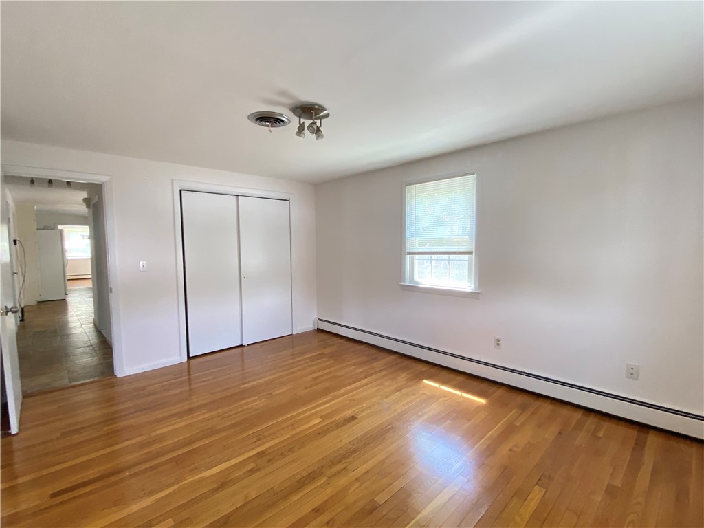 122 Cindy Lane Warwick, RI 02886 - Photo 9 of 20