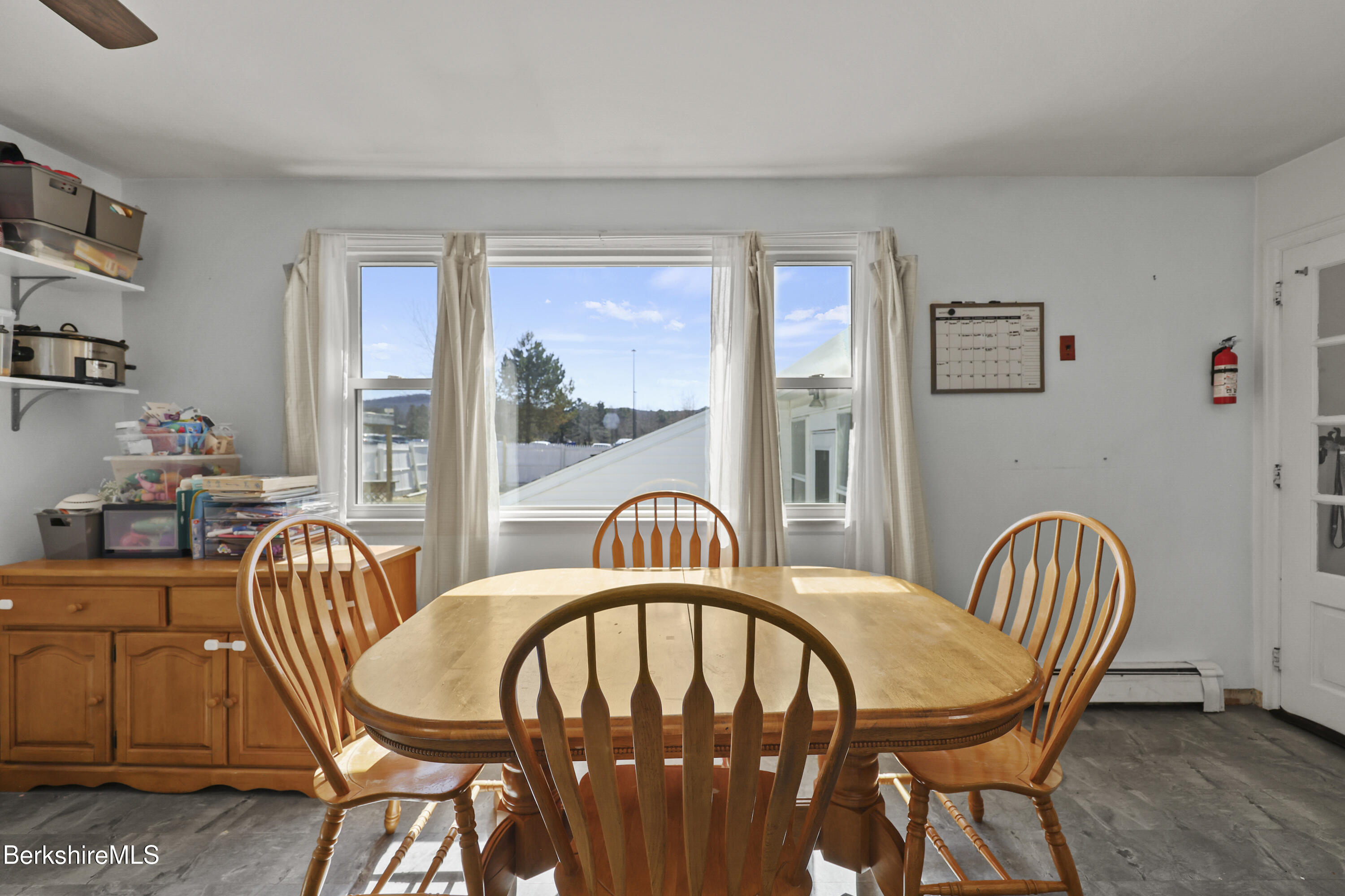 8 Alba Avenue Pittsfield, MA 01201 - Photo 15 of 36 Dining Area