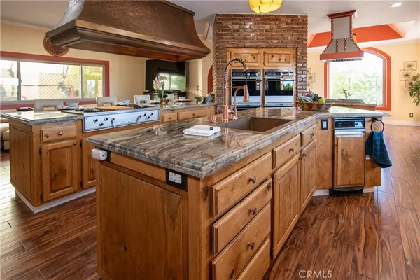 $3,500,000 | 10425 Melvin Avenue, Porter Ranch, CA 91326