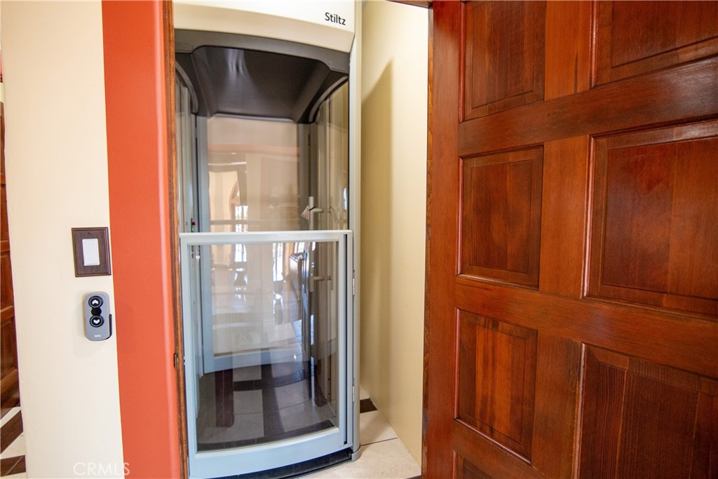 10425 Melvin Avenue Porter Ranch, CA 91326 - Photo 39 of 61 a view of walk in closet