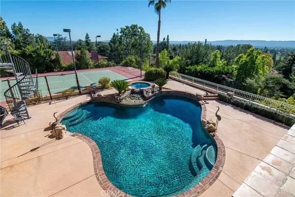 $3,500,000 | 10425 Melvin Avenue, Porter Ranch, CA 91326