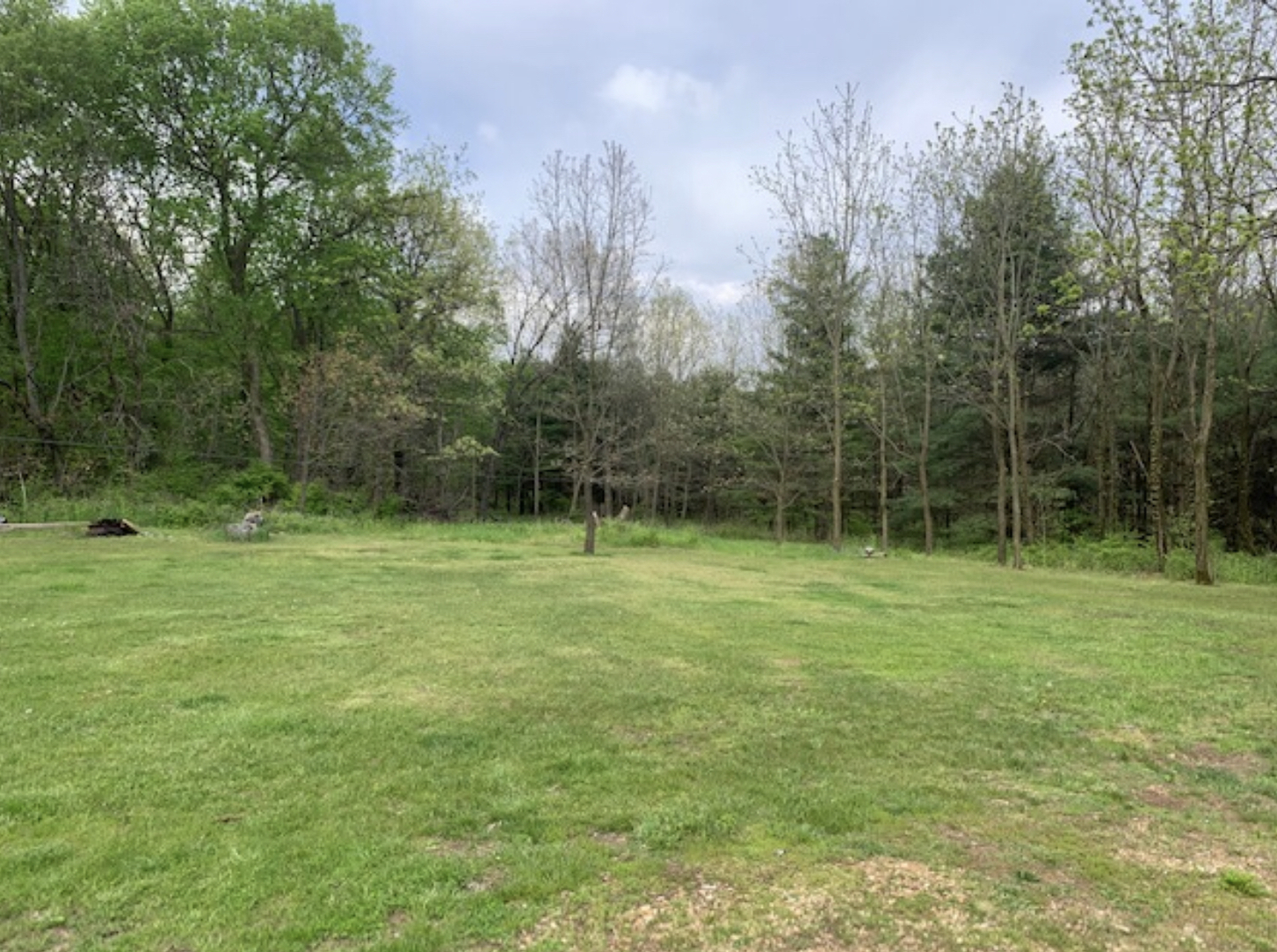 624 Morgan Road Amboy, IL 61310 - Photo 3 of 6 a view of outdoor space with deck and yard